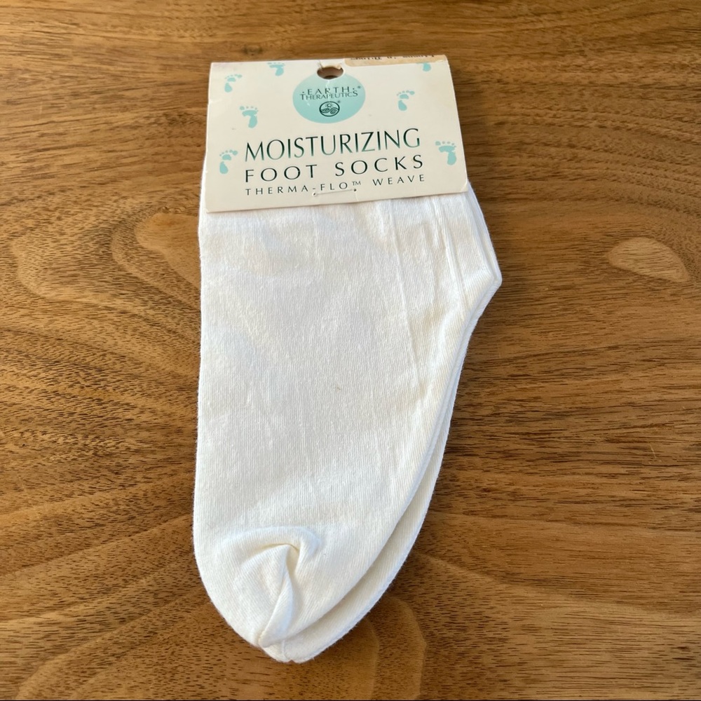 NWT Earth Therapeutics moisturizing foot socks